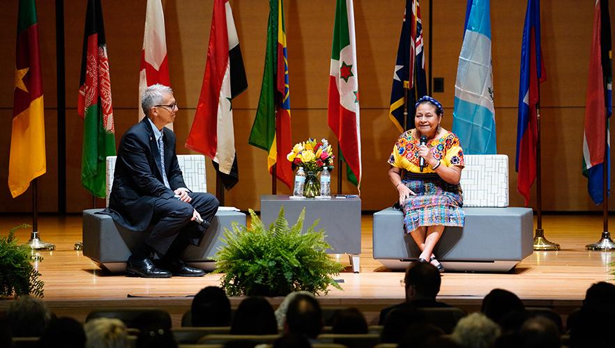 Rigoberta Menchú Tum event photo 8